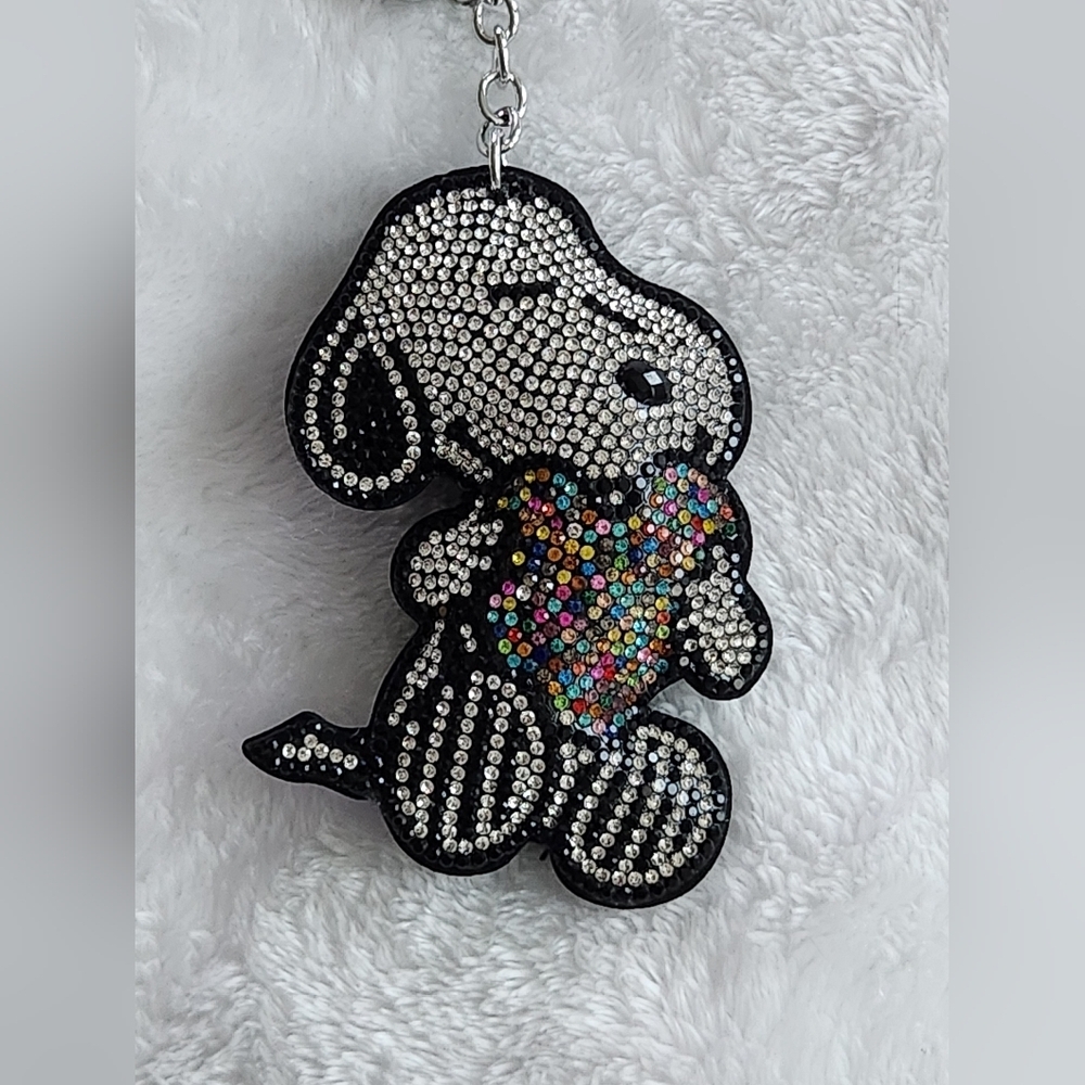 Snoopy Rhinestone Keychain with Colorful Heart Sparkling Bag Charm - Picture 2 of 5